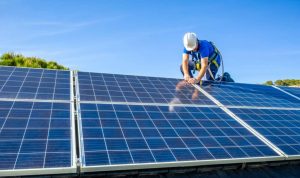 Installation et mise en production des panneaux solaires photovoltaïques à Gorges